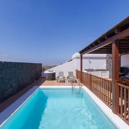 234 - Reinosa By Now Ltd Vila
